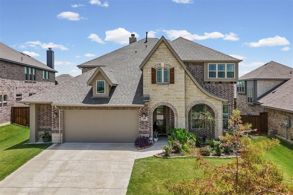 2419 Loxley Dr