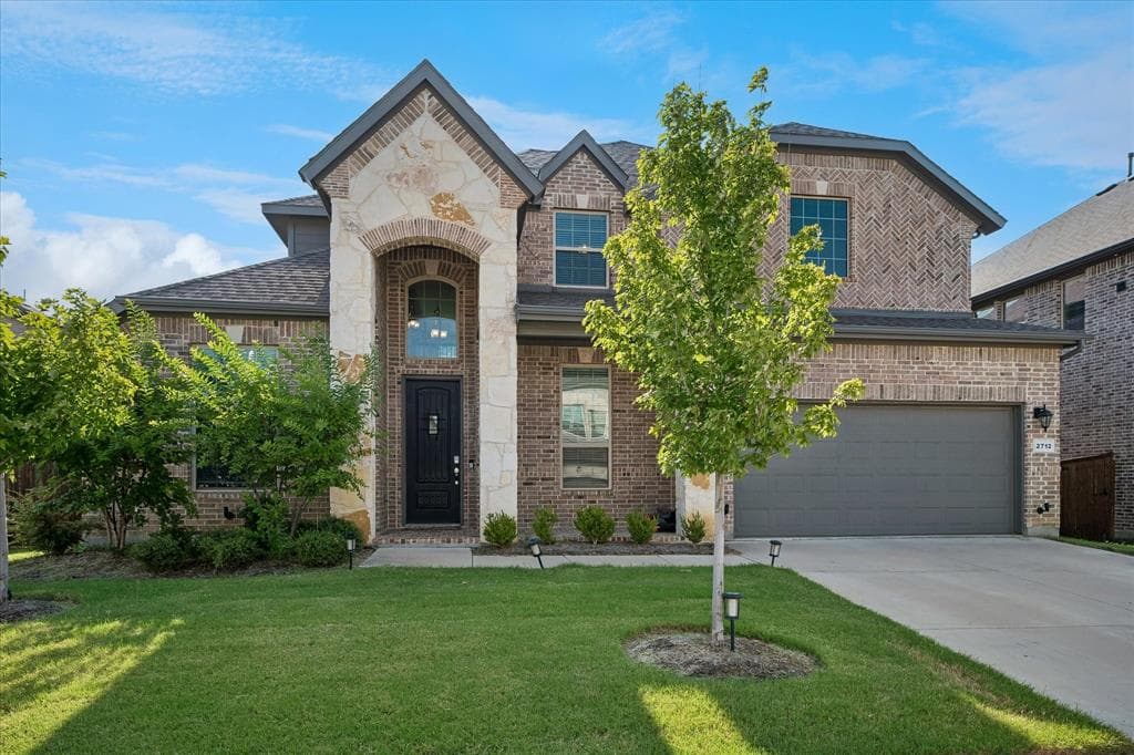 2712 Dickinson Dr