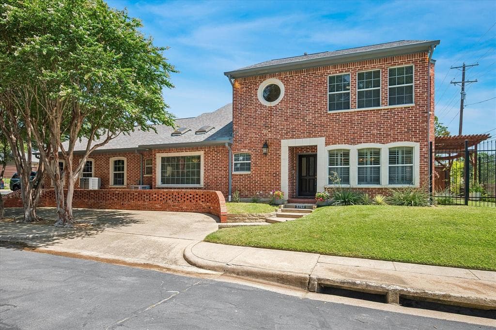2702 Lawtherwood Ct
