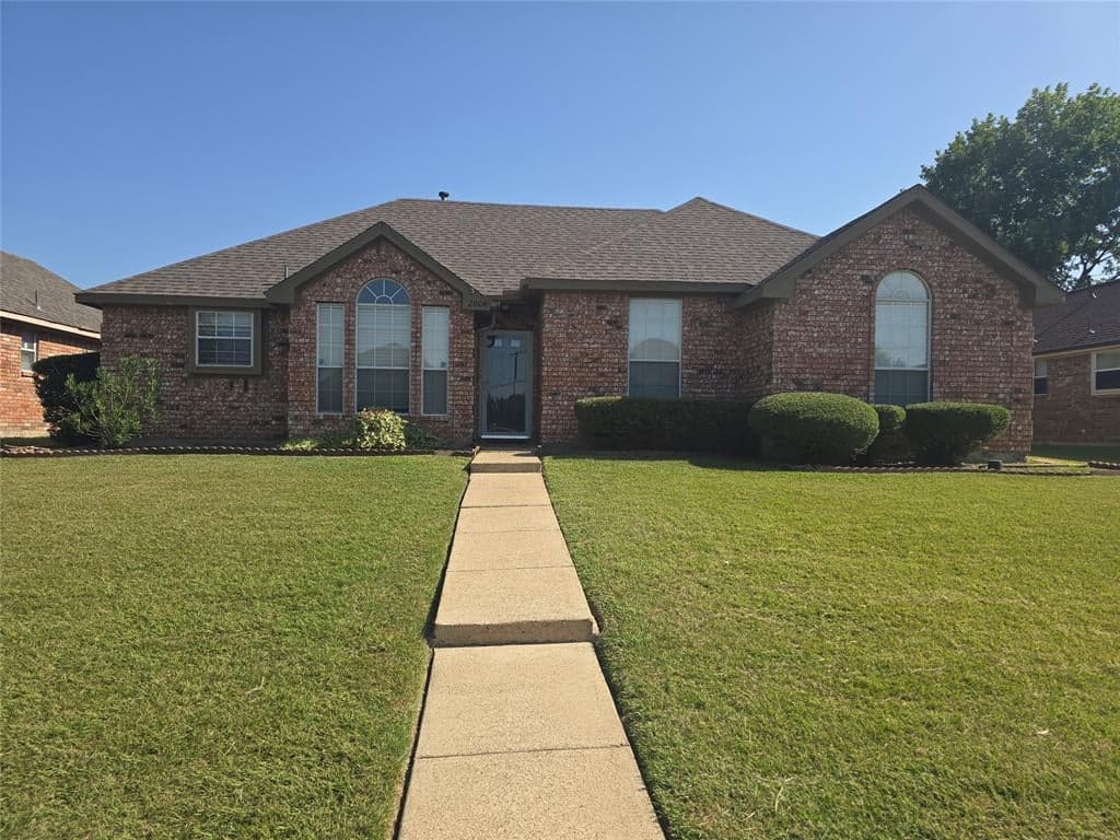 2004 Island View Ct