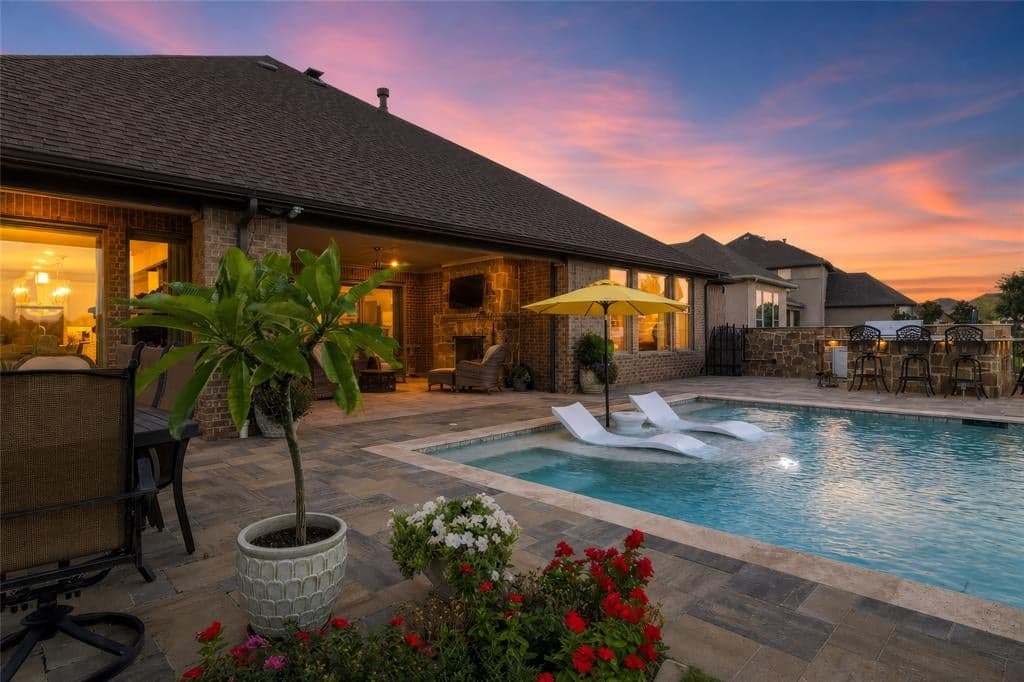 8113 Cocobolo Dr