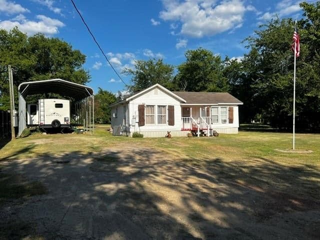 888 Farm Road 900 N