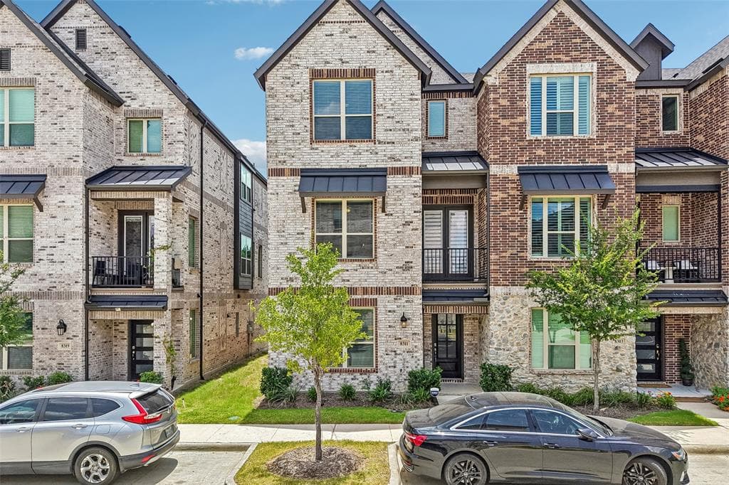 8311 Challenger Ln