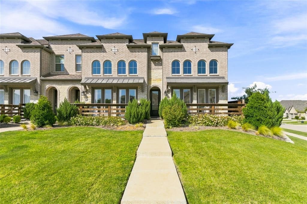 413 Sugarmaple Ln