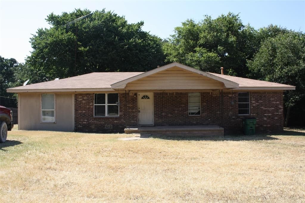 423 Waller Dr