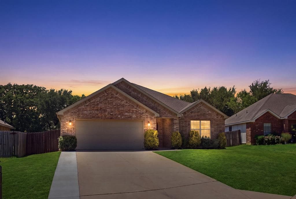 780 Countryside Dr