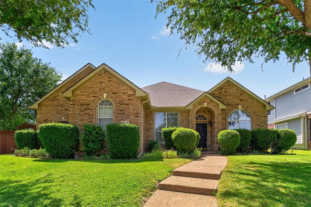 6777 Gatewick Dr