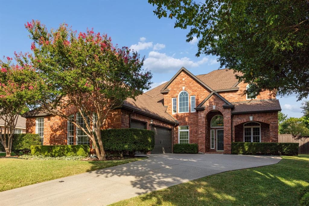 2713 Greenview Dr