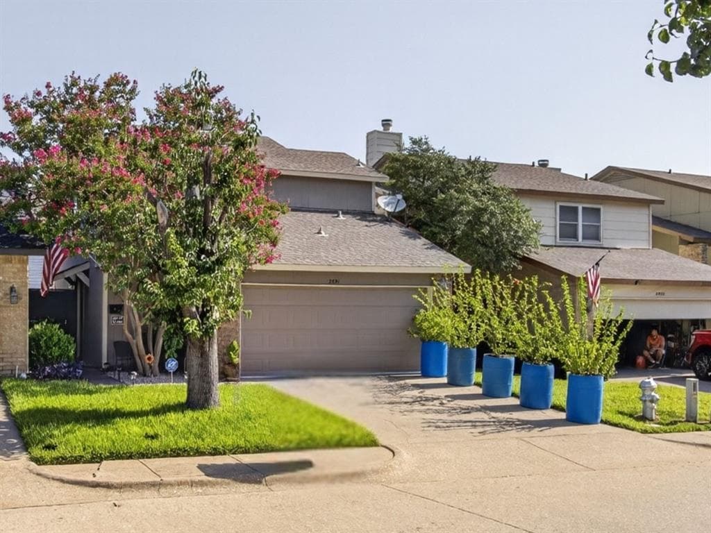 2851 Ursa Cir