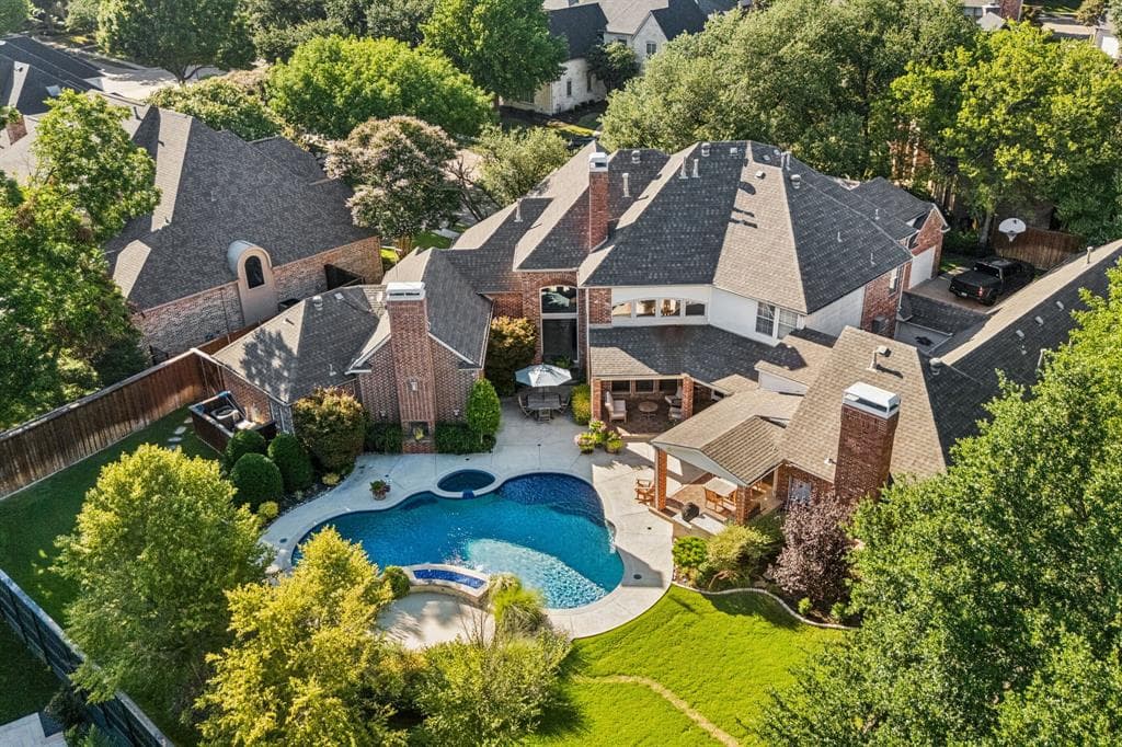 5900 Mcfarland Ct