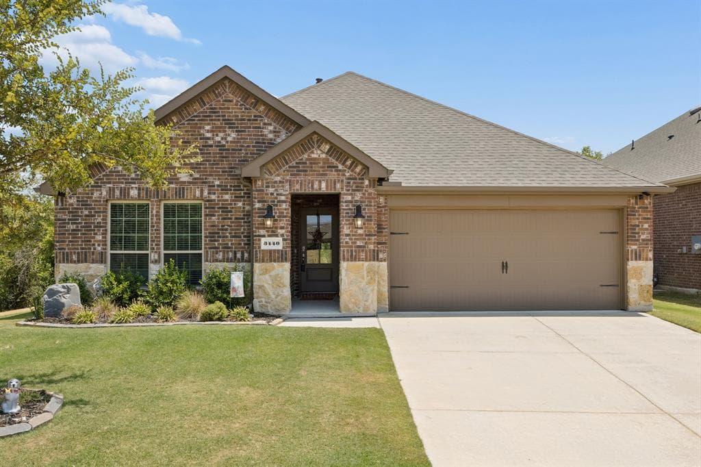 3440 Brady Starr Dr
