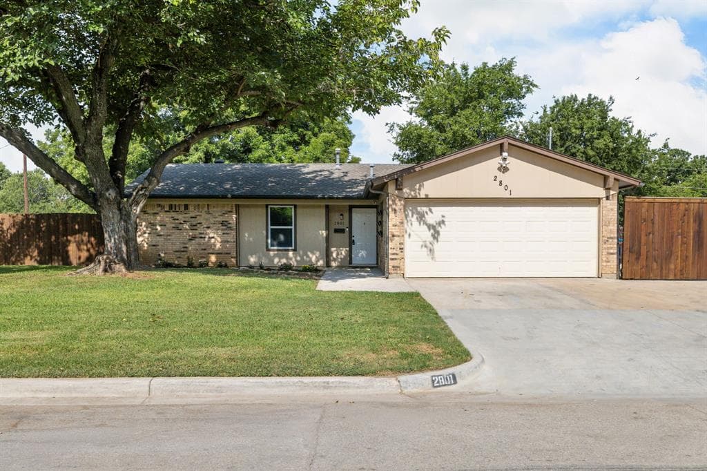 2801 Rosebud Ln