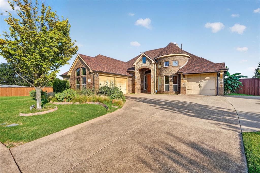 3158 Luchenbach Trl