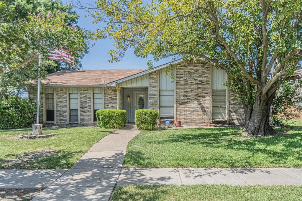 4501 Freeport Dr