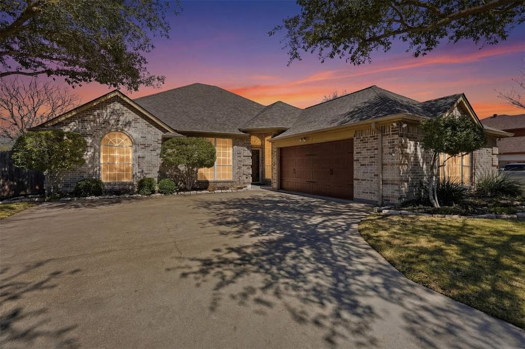 231 Bluff View Ct