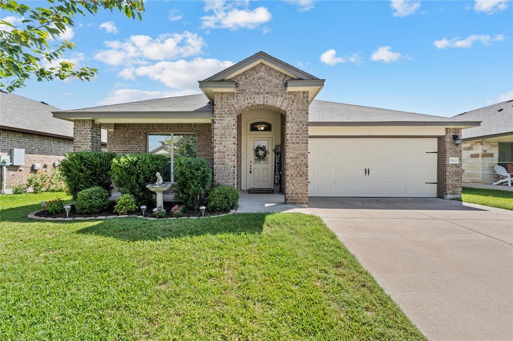 2912 Jackal Dr
