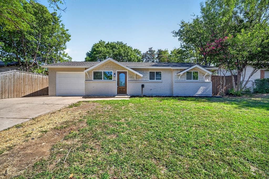 4421 Gary Dr