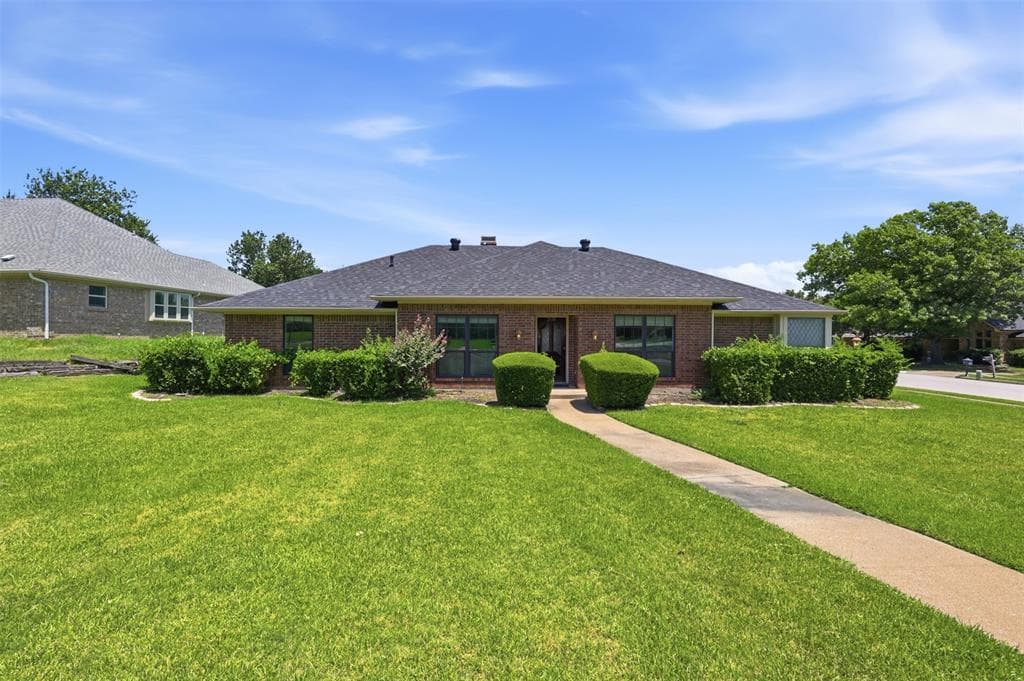 2110 Meadowview Ct