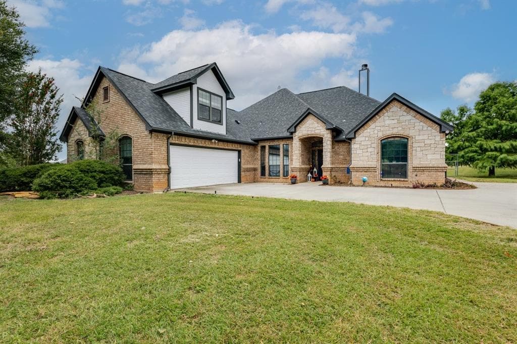 360 Saddle Club Rd