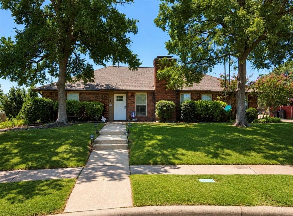 4016 Hidalgo Dr