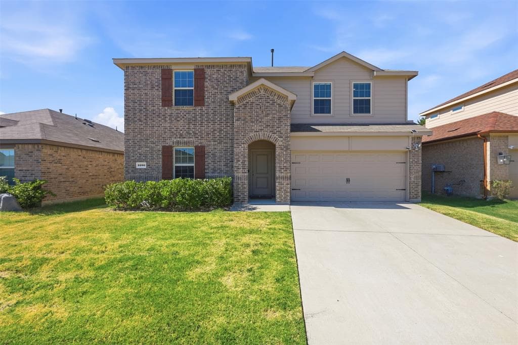 2200 Rustling Oaks Dr