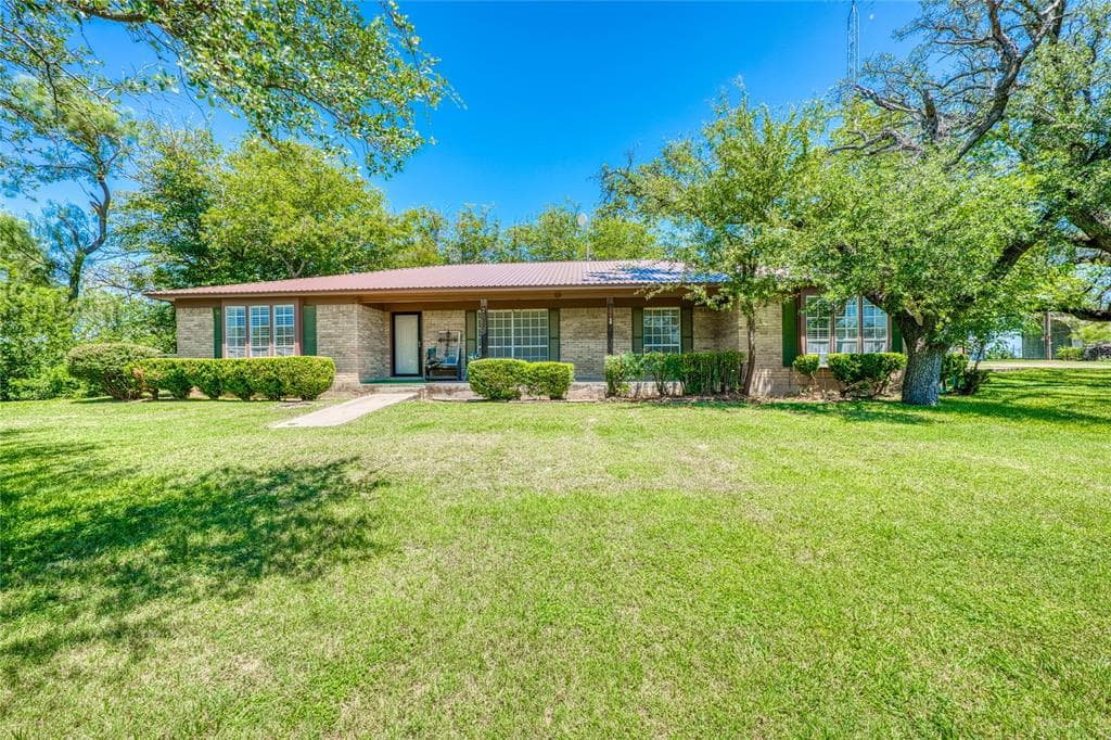 320 County Road 401