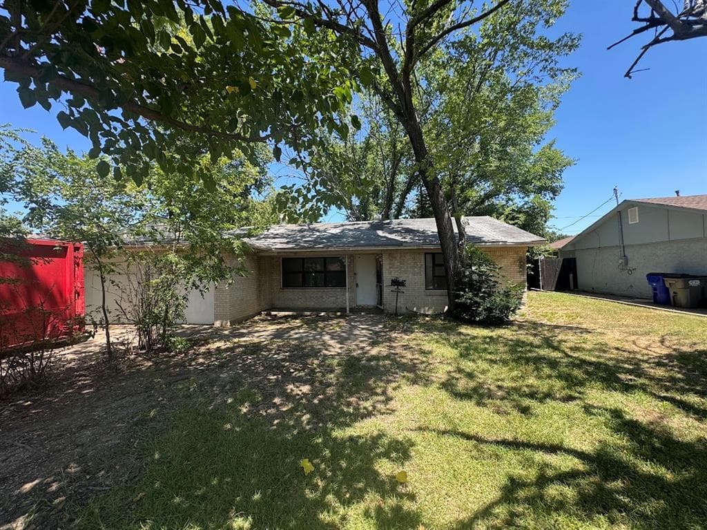 14048 Stardust Ln