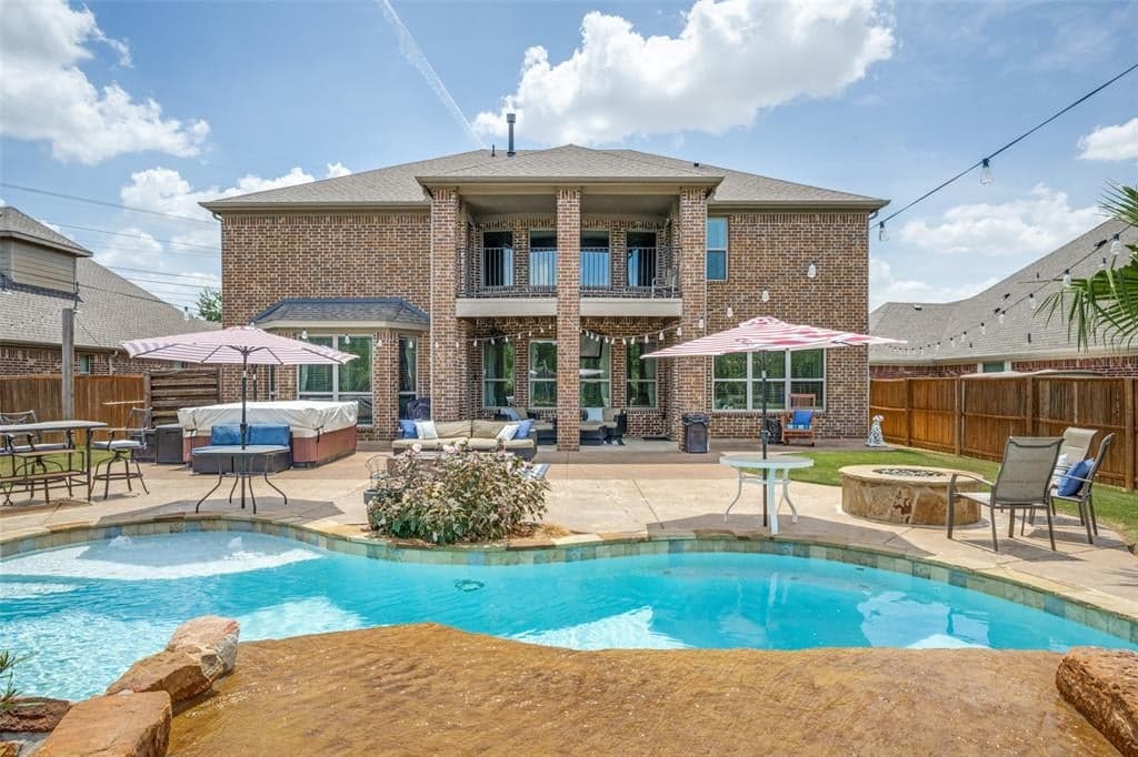 604 Bentley Ct