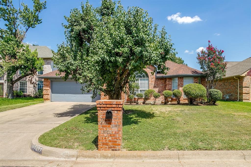7617 Blossom Dr
