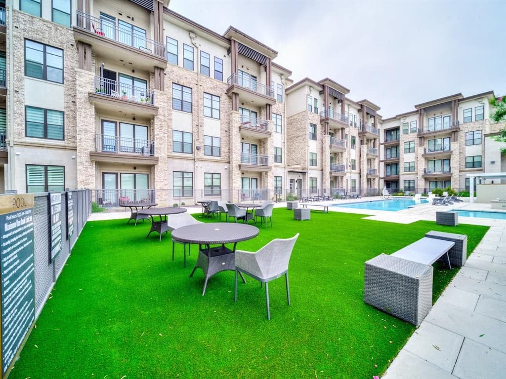 2700 Old Denton Rd Apt 3352