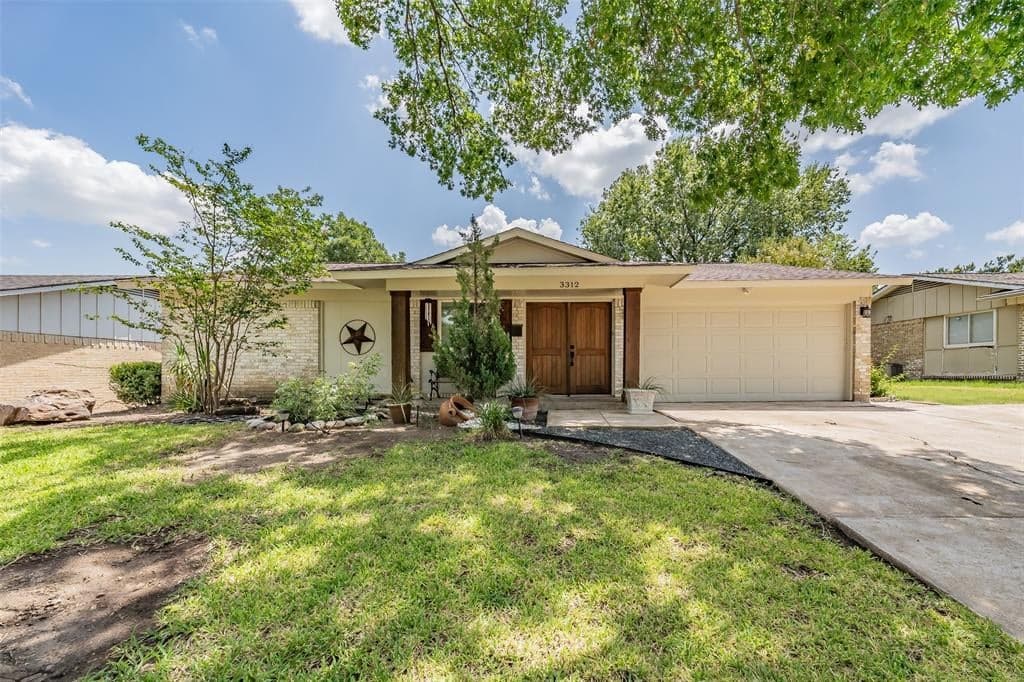 3312 Sharon Cir