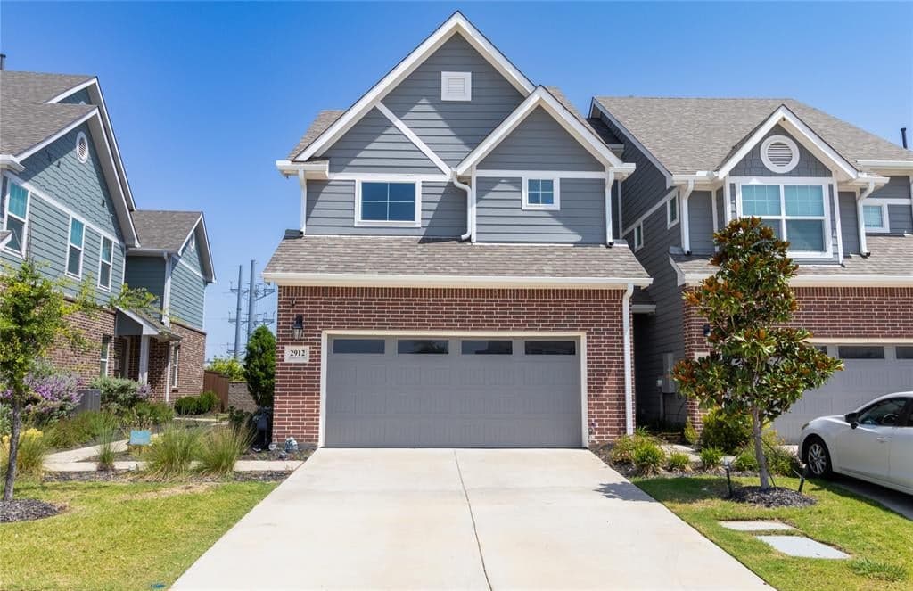2912 Grandview Dr