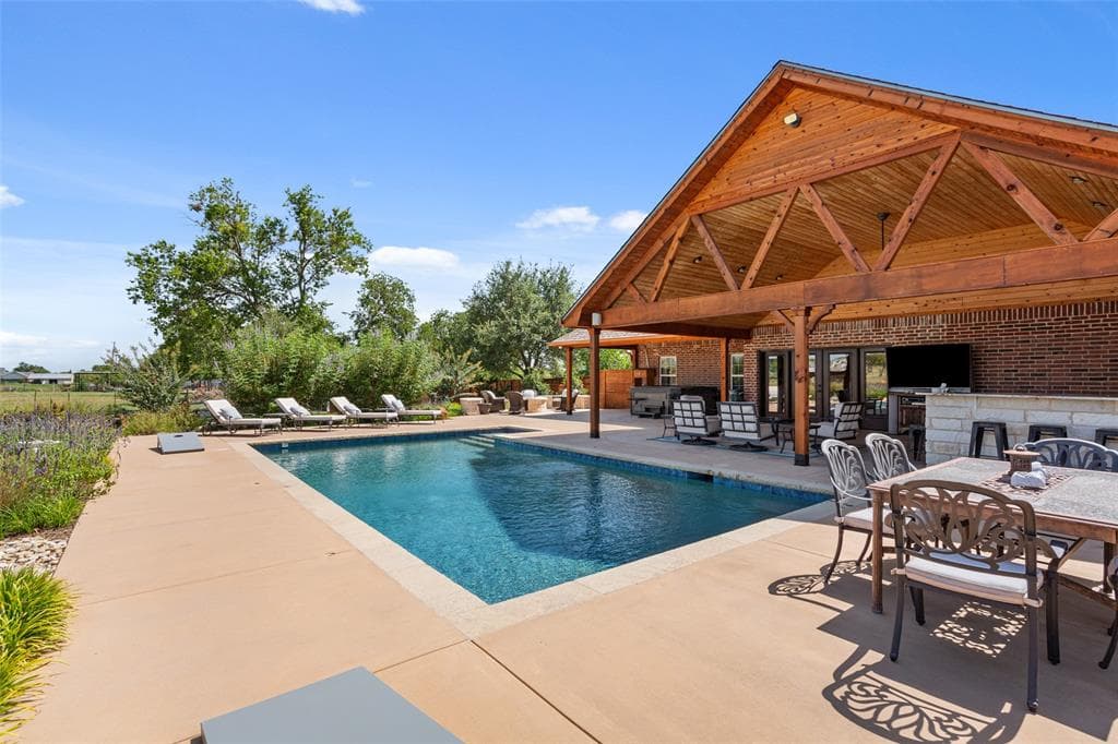 128 Hoffmeyer Ln