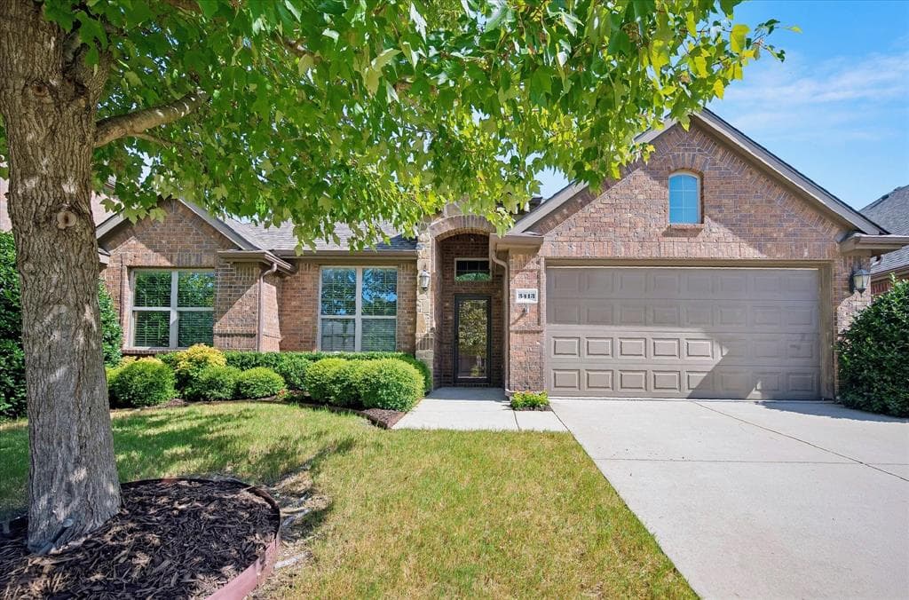 3413 Cedar Ln