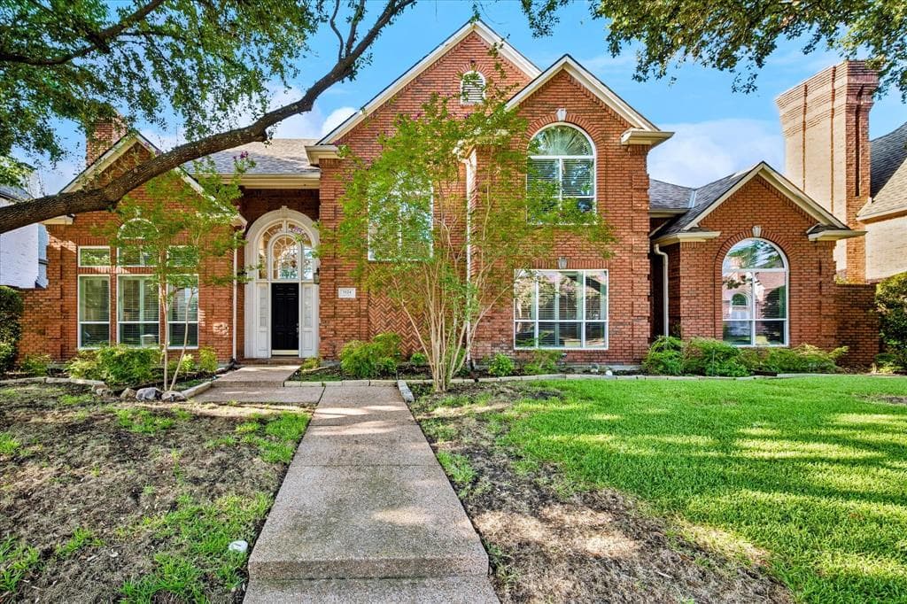 5124 Summit Hill Dr