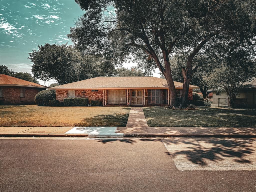 6207 Marblehead Dr