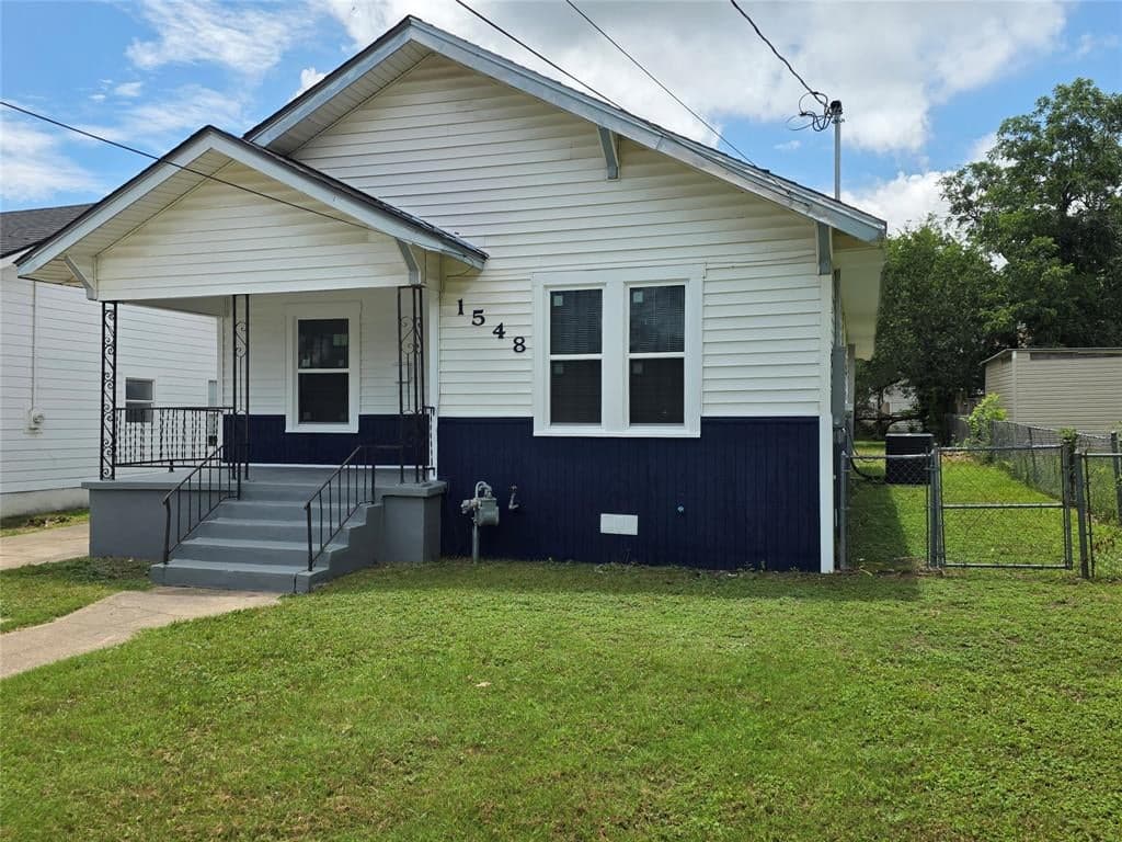 1548 Mckenzie Ave