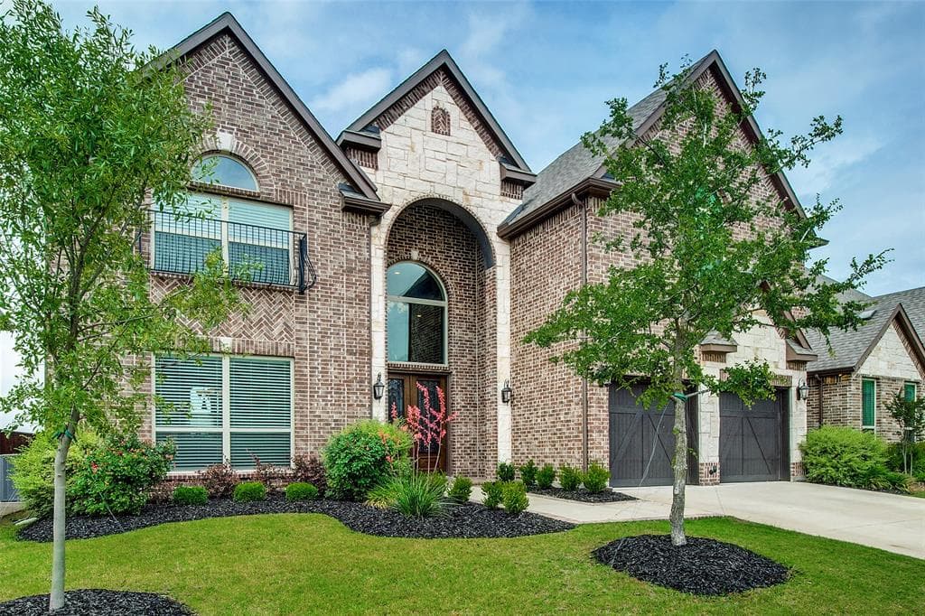 1209 Summer Ln