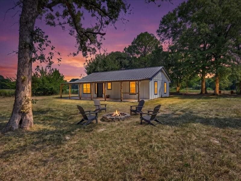 8846 County Road 2448