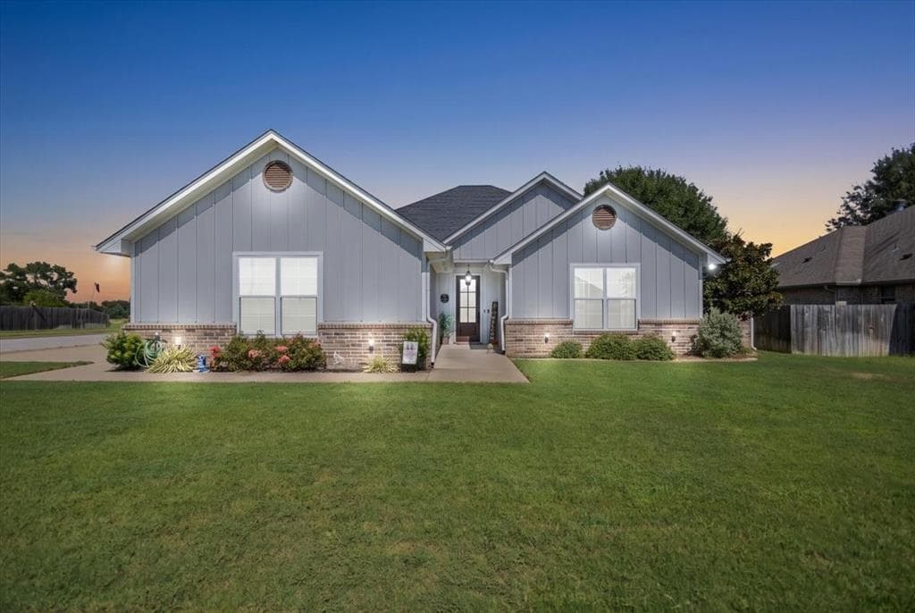 1450 Nate Cir