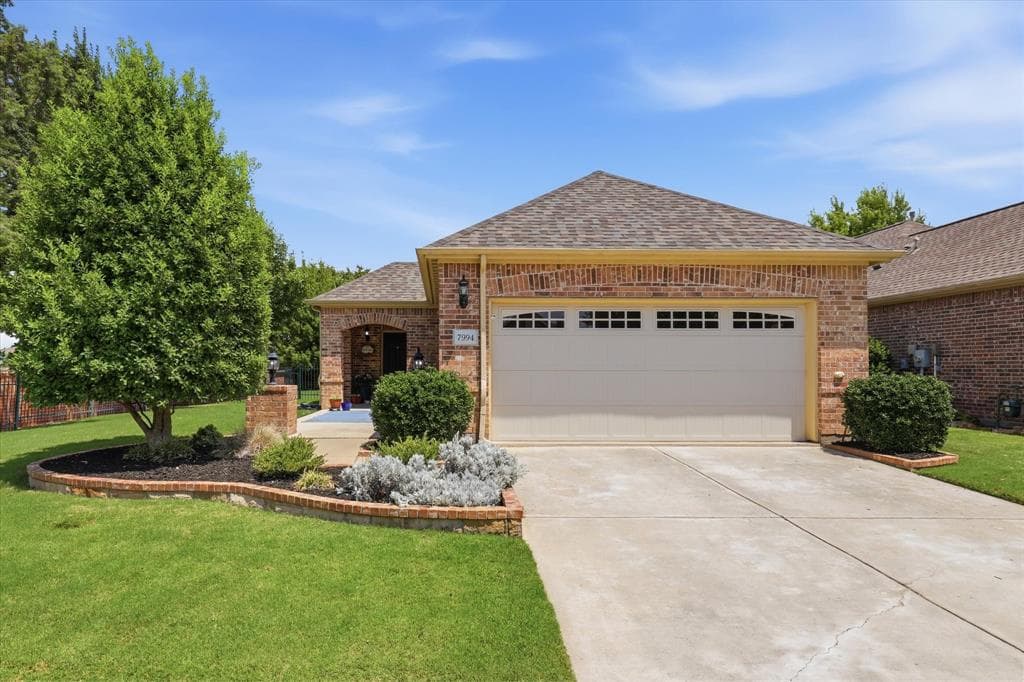 7994 Palmer Ct