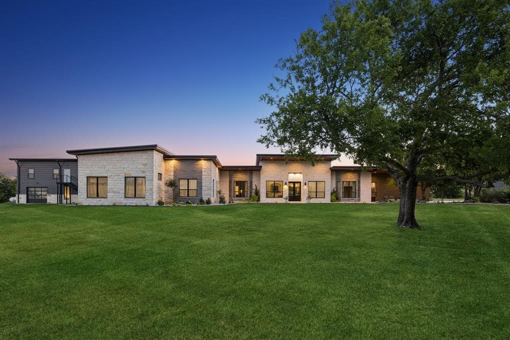 2216 Virginia Ln
