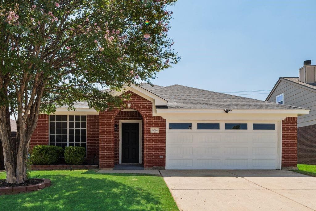 6614 Spartan Dr