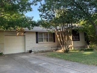 2615 Southwood Dr
