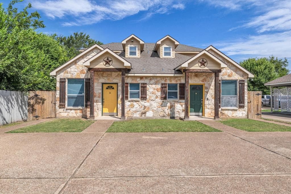 1309 Wood Ave