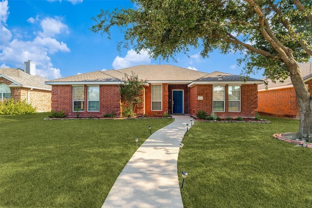 1524 Summerfield Dr