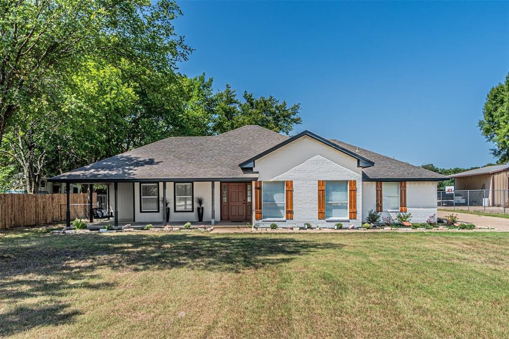 2811 Seagoville Rd