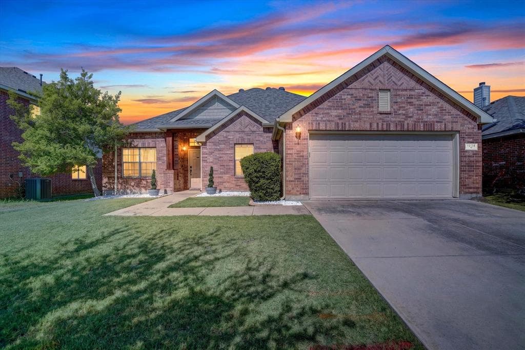1236 Hickory Bend Ln