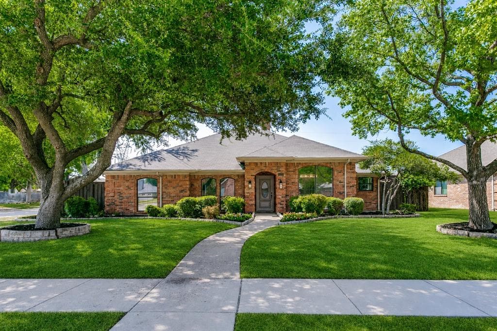 3300 Anchor Dr