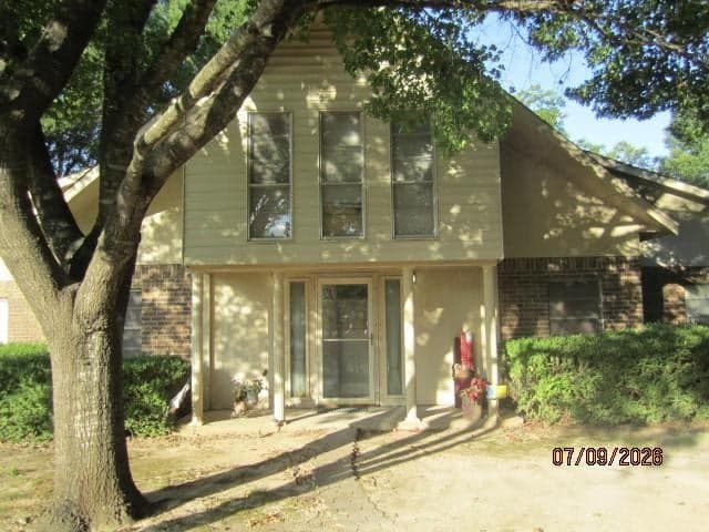 1530 S Dallas Ave